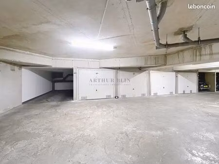 location garage triple cannes