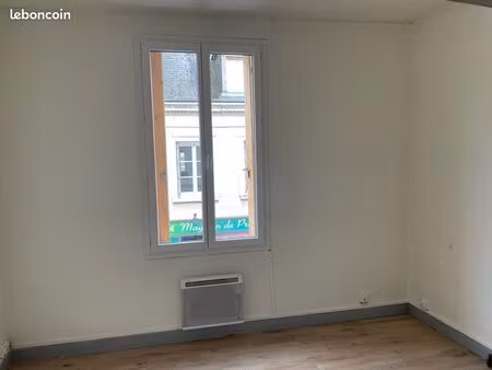 appartement 2 pièces sans ou avec local commercial