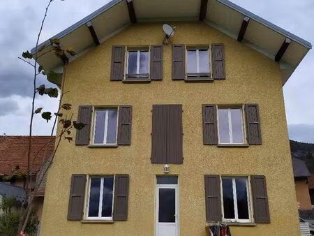 maison de village avec terrain et garage