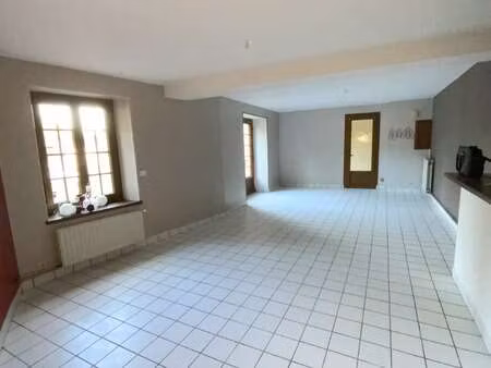 location appartement 3 pièces à vire (14500) : à louer 3 pièces / 81m² vire