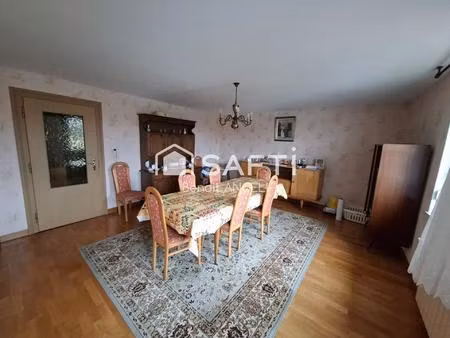 appartement bien entretenu dans une maison jumelée