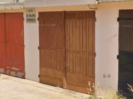 parking / box la seyne sur mer 16 m2