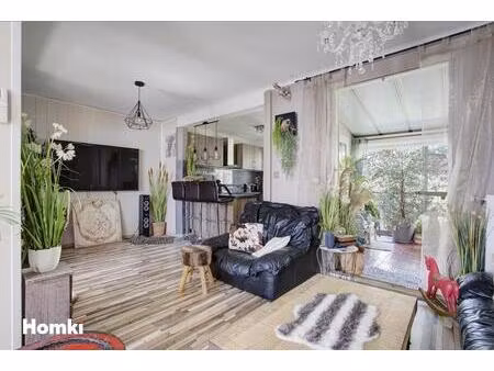 maison t5 de 110m² avec un garage et jardin