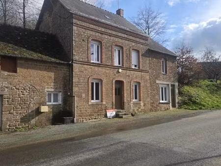 maison de ville 140 m² à lassay-les-châteaux