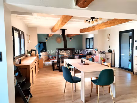 propriété de caractère rénovée élégance  volumes et art de