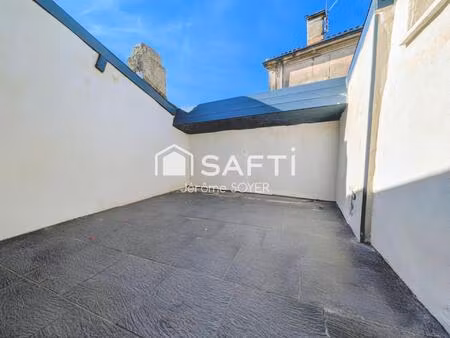 mison de village avec toit-terrasse