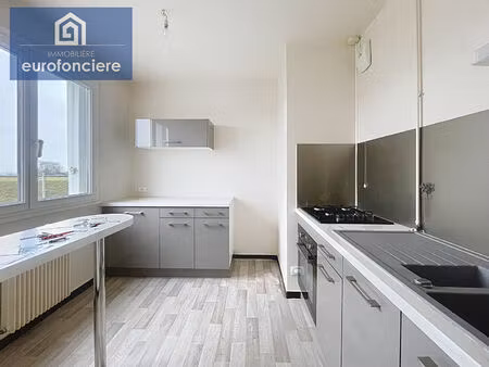 appartement troyes 2 pièce(s) avec place de parking