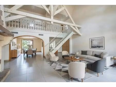 belle demeure de 200 m² habitables à 10 min du rer a