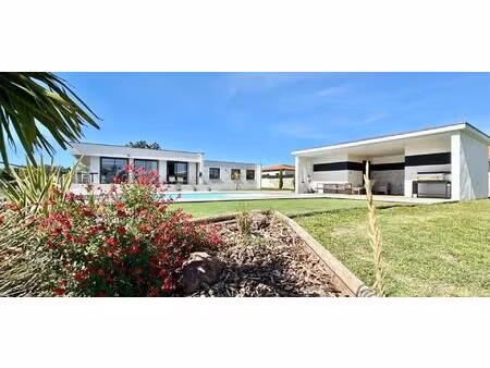 villa contemporaine avec piscine – orcet