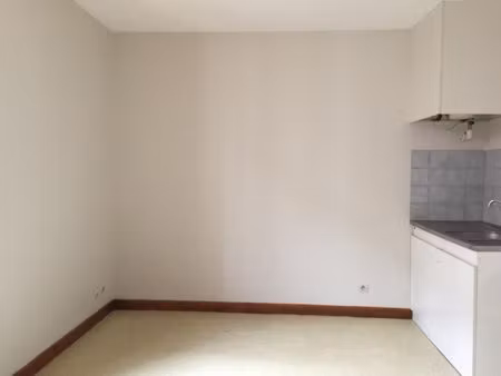 location appartement 2 pièces 27 m² à montmerle-sur-saône (01090)