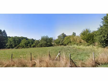 terrain constructible à 300 m du lac de soursac