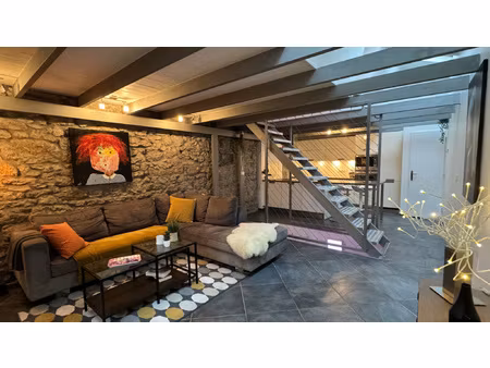 centre ville aix les bains - calme - très beau loft de 73.85