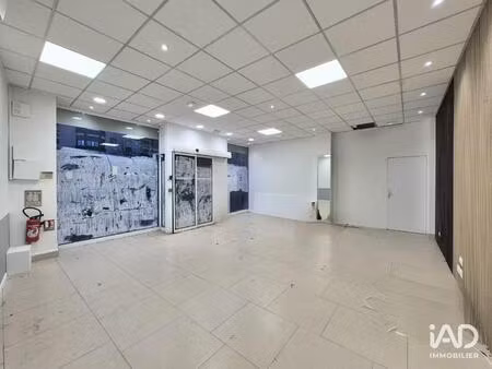 location boutique/local commercial 122 m²