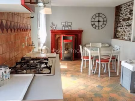 vente propriété 4 pièces 87 m² à ombrée d'anjou (49420)  118 000 €