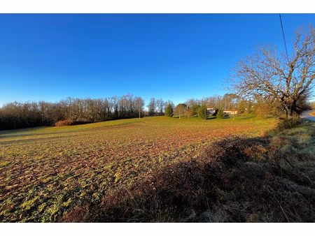 terrain constructible de 4100 m2 à vendre  avec cu  à 2 minu