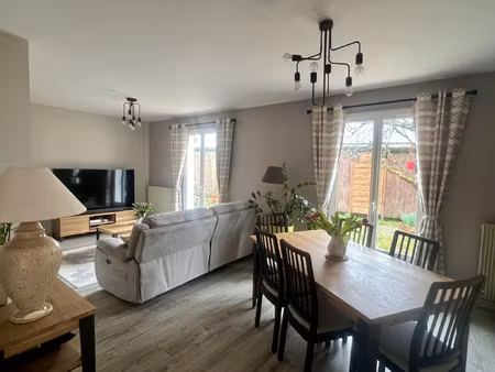 maison individuelle rénovée plain-pied jardin garage