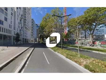 location commerce paris 75013