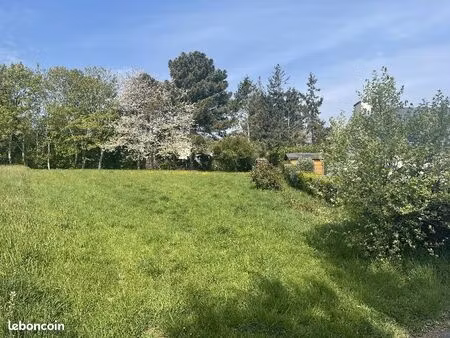 terrain 943 m² plerin