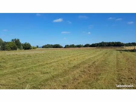 magnifique terrain constructible avec permis de construire