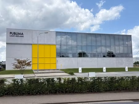 prachtig bedrijfsgebouw in zwevegem wegens verhuis