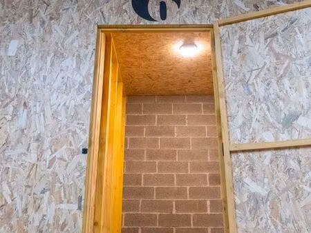 location box stockage sécurisé - 16 m2