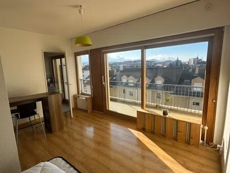 studio meublé charges comprises