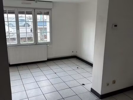 maison avec terrasse et dépendance – la sentinelle (rue jean jaurès)