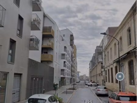 place de parking sécurisée - bordeaux « bassin à flots »