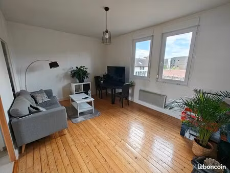 apt 2 chambres secteur yschool (coloc acceptée)