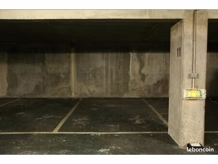 parking eglise pantin