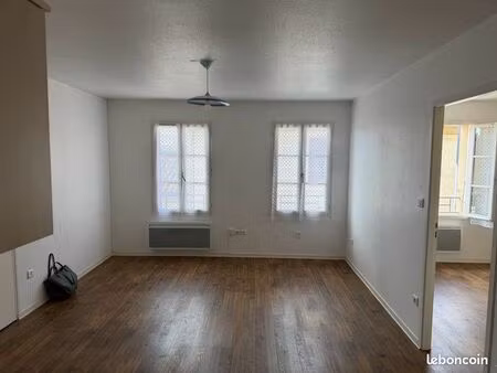 t2 dans résidence senior