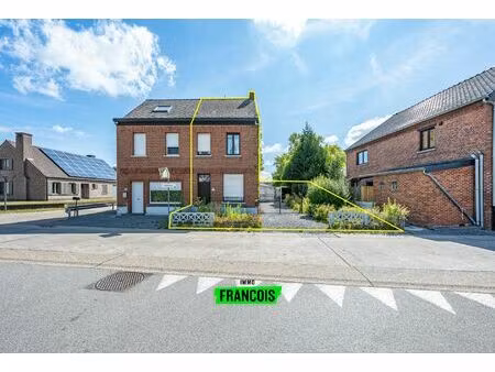 huis te koop in begijnendijk met 2 slaapkamers