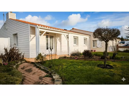 vente maison 6 pièces  110.00m²  landevieille