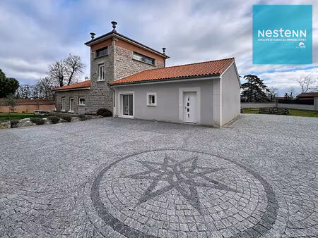 maison de prestige au coeur de montbrison - 217 m² habitables environ - 4 chambres - 1420 