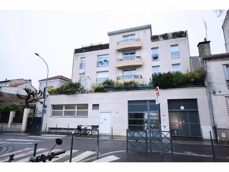 location parking 12 m2 à asnières-sur-seine