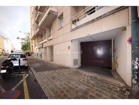 location parking 12 m2 à asnières-sur-seine