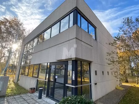 location bureau lisses 91090