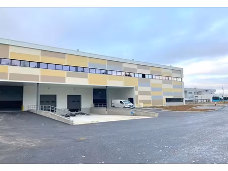 a louer - cellule d'activité neuve