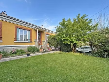 maison 4 pièces de 126 m2 de surface. 85 m2 habitables