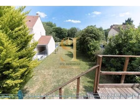 à vendre ? terrain constructible 351 m² ? bord de sein