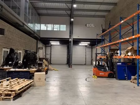 a louer - local d'activité avec bureaux de 855 m² à collégien (77)