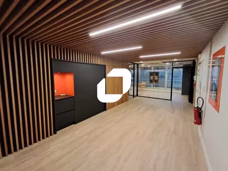 a louer  loyer attractif - centre courbevoie