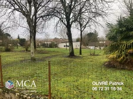 terrain à bâtir à fontcouverte (17100)