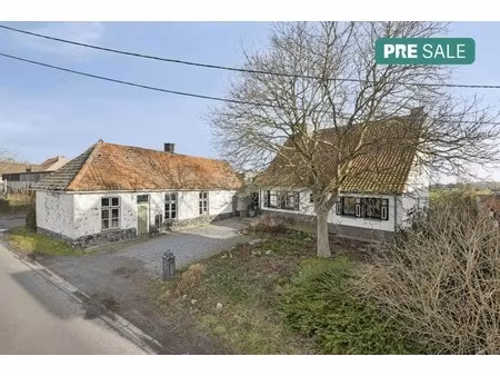 huis te koop in avelgem met 4 slaapkamers