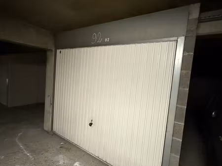 vente parking/box undefined m²