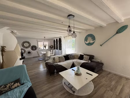 maison au calme avec piscine secteur vezelois