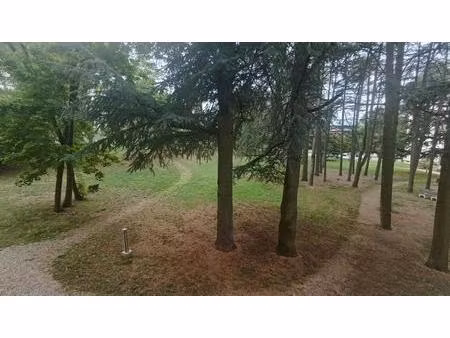 location appartement 3 pièces 72 m² à saint-genis-laval (69230)