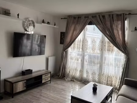 location appartement 2 pièces 48 m² à suresnes (92150)