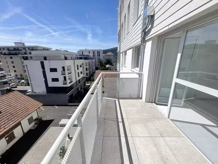 location appartement 2 pièces 45 m² à annemasse (74100)