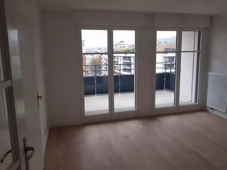 location appartement 2 pièces 39 m² à puteaux (92800)